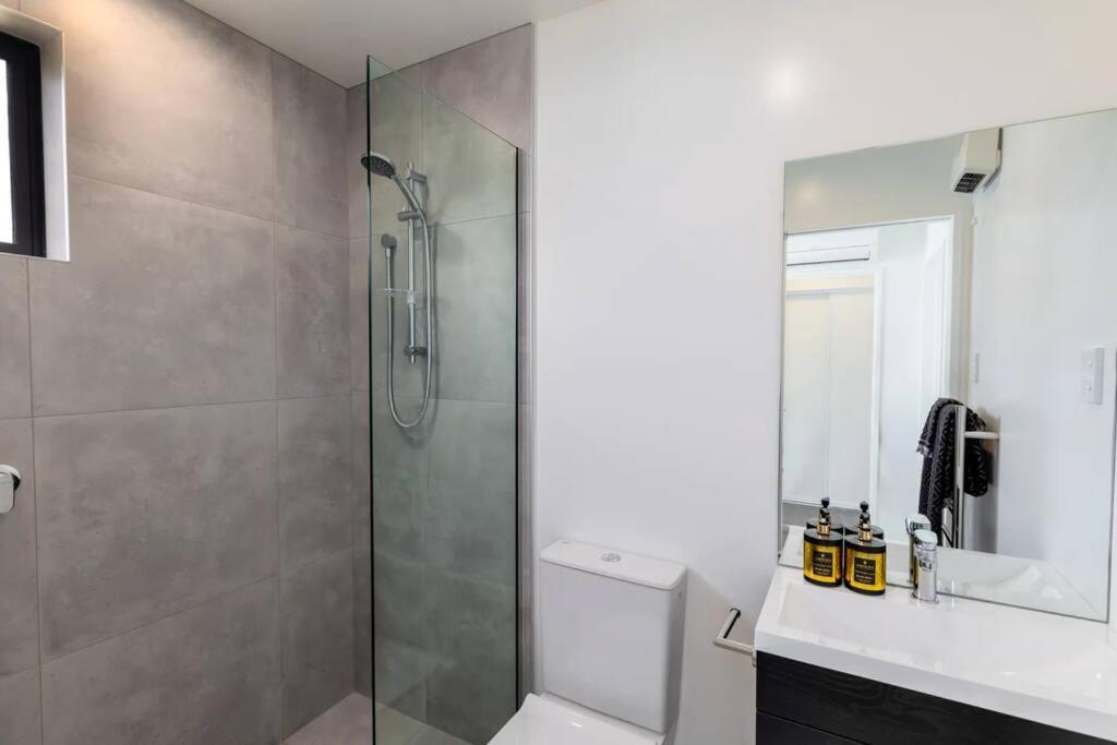Cosy Central Home - Walk To Cbd & Free Escooters! كريستتشيرش المظهر الخارجي الصورة