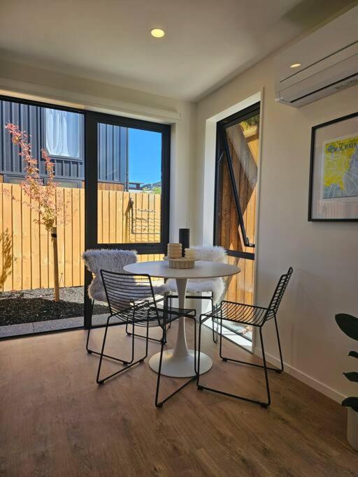 Cosy Central Home - Walk To Cbd & Free Escooters! كريستتشيرش المظهر الخارجي الصورة